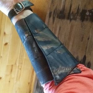 Cabela's Slap Fit Arm Guard. Sz M
